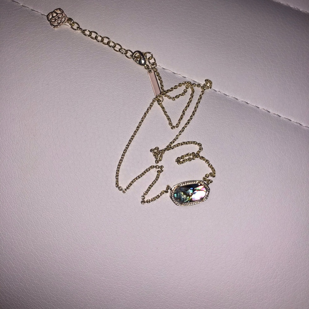 Kendra Scott Necklace